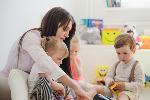 FAQ Tentang Tempat Penitipan Anak untuk Orang Tua Baru