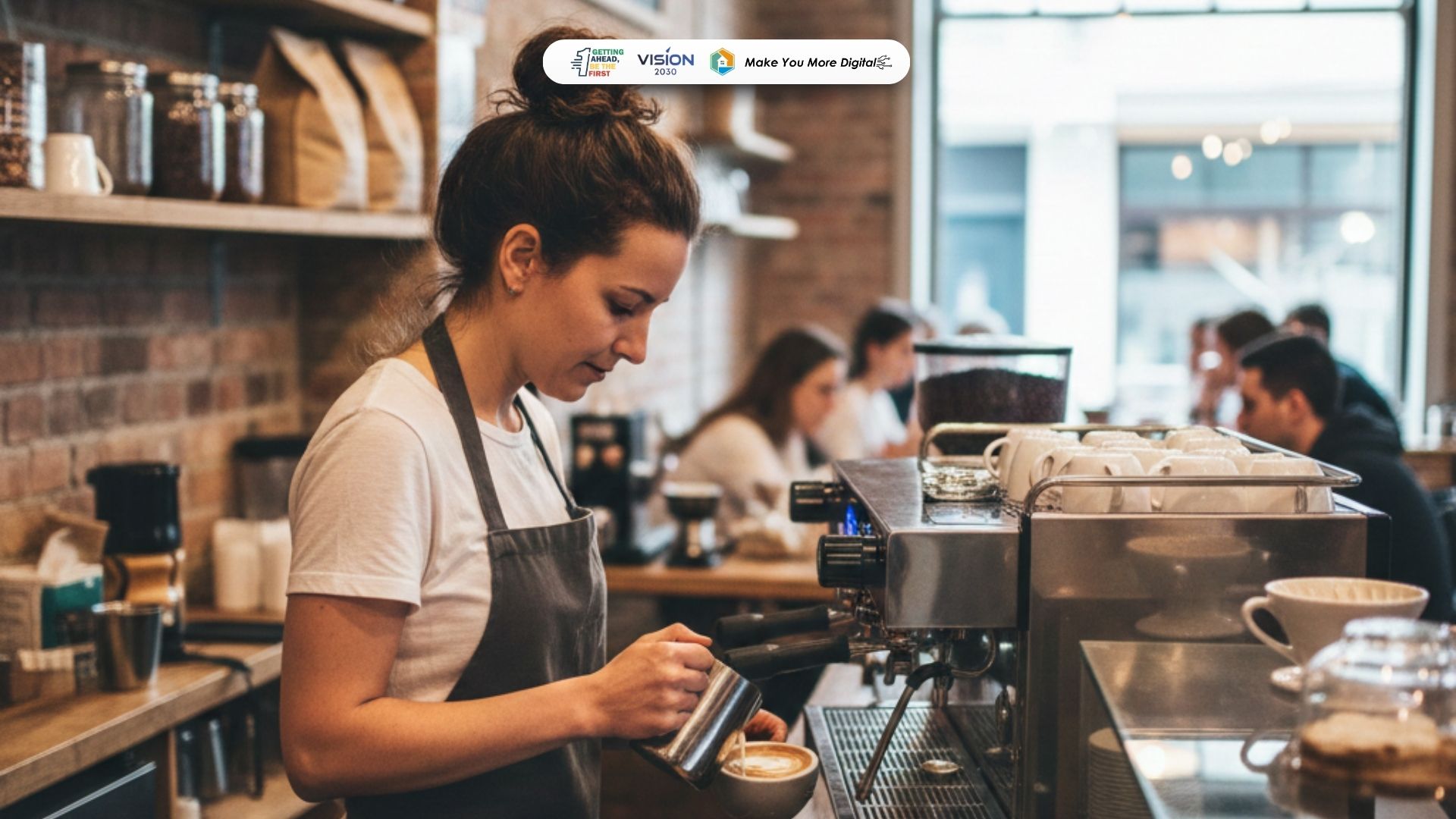 Barista profesional sedang meracik kopi dengan mesin espresso di coffee shop modern